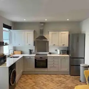 https://stunning-sea-view-2-bedroom-flat-in.yorkshirehotels.net